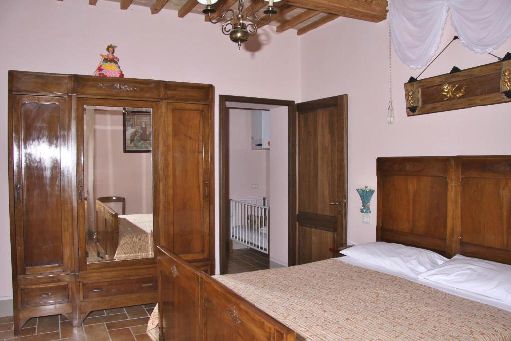 La Casa Del Falegname Aparthotel Umbertide Kamer foto